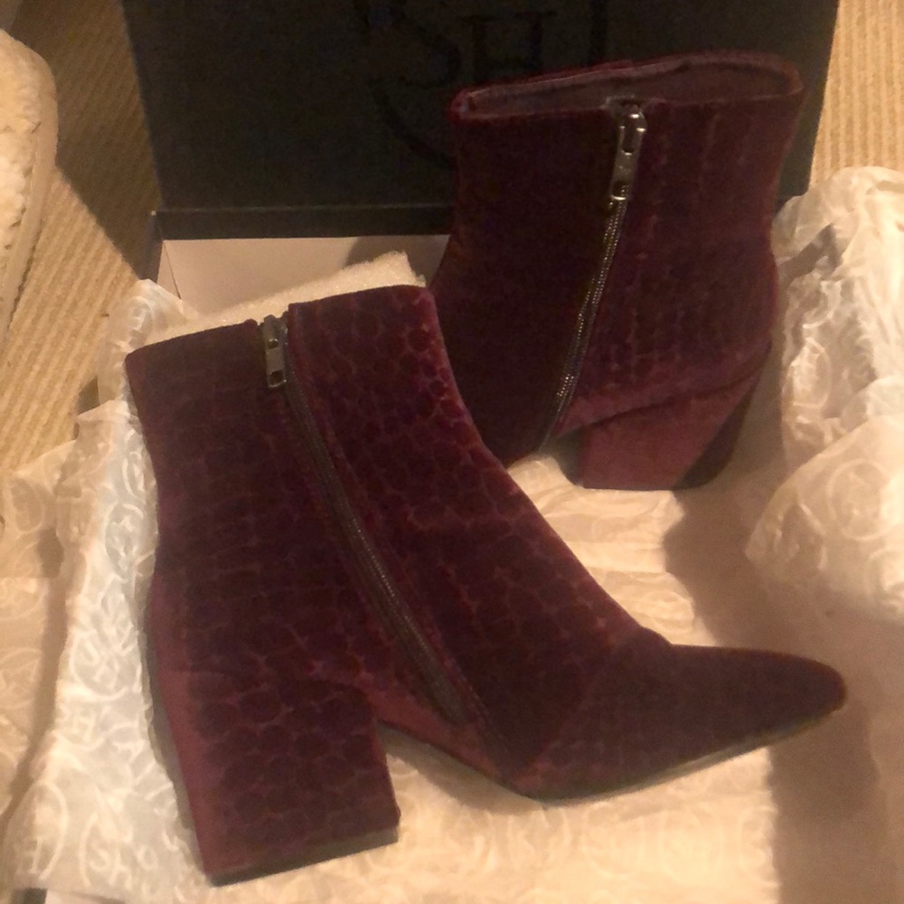 ASH BOOTIE